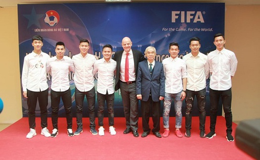 Chủ tịch FIFA Gianni Infantino khen bóng đá Việt Nam vĩ đại