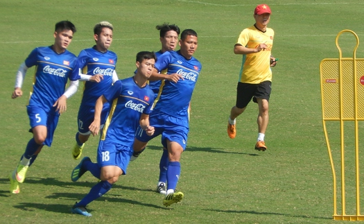 Tuyển Việt Nam rèn thể lực, Xuân Trường nói gì về khẩu hiệu AFF Cup 2018?