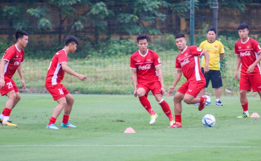 HLV Park Hang Seo lo ngại AFF Cup bị dàn xếp tỷ số, ông Hải 'lơ' lo cho U19 Việt Nam