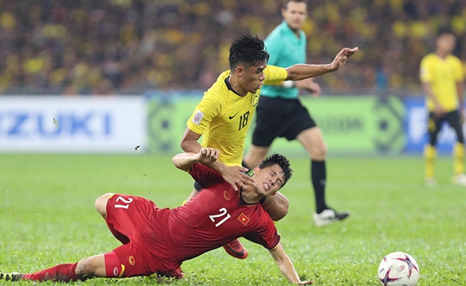 Bóng đá Việt Nam hôm nay: Văn Quyết mong Đình Trọng sớm trở lại. Hà Nội đánh bại Viettel 3-0