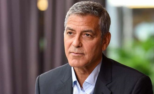 Quý ông George Clooney bị tố là kẻ nhỏ mọn chơi xấu cả nữ đồng nghiệp?