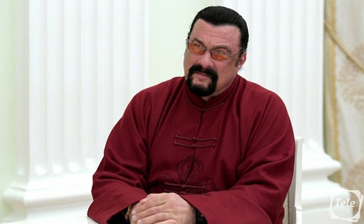 Siêu sao võ thuật Steven Seagal trở thành đại diện một loại tiền ảo mới