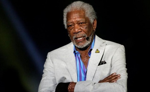 Morgan Freeman liên tiếp lên tiếng xin lỗi, sợ thanh danh cả đời sụp đổ trong nháy mắt