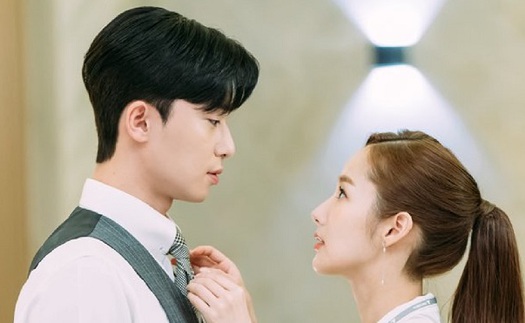 'Đau tim' với loạt ảnh mới ‘tình bể bình’ giữa Park Seo Joon với Park Min Young trong 'Thư ký Kim sao thế?'