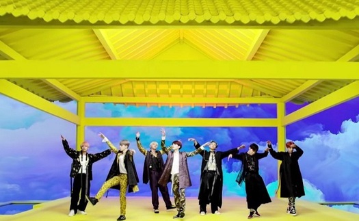 ‘Idol’ của BTS càn quét toàn bộ BXH Hàn Quốc, fan Việt phản ứng trái chiều