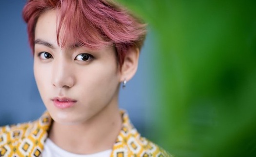 Lộ diện đàn em của BTS, đẹp trai không thua gì Jungkook