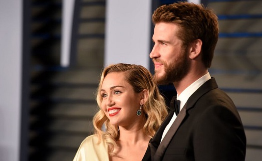 Miley Cyrus đã bí mật kết hôn với Liam Hemsworth tại nhà riêng