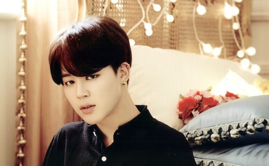 Nhìn Jimin BTS tại giải Đĩa vàng, fan kinh ngạc trước sự trưởng thành của anh chỉ sau 1 năm