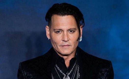 Johnny Depp tố cáo vợ cũ Amber Head dựng kịch tinh vi và đòi bồi thường 50 triệu USD