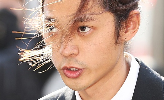 Sốc: Jung Joon Young hứa sẽ giúp nạn nhân thành người nổi tiếng nếu họ ngủ với mình