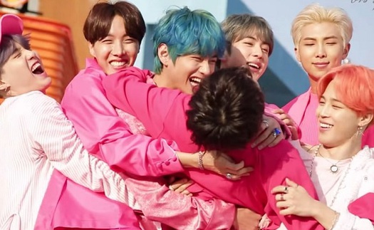 BTS siêu nhí nhố và đáng yêu trong video hậu trường ‘Boy With Luv’