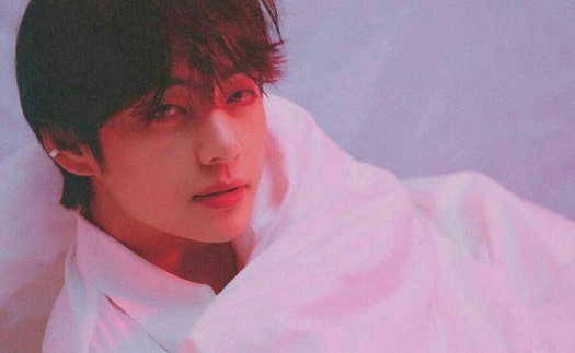 Hỏi vu vơ, một ARMY được đích thân V BTS tặng quà khủng