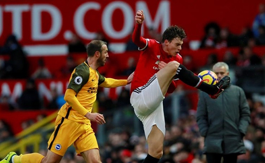 Chơi tuyệt hay trước Brighton, Lindelof lại được so sánh với Vidic