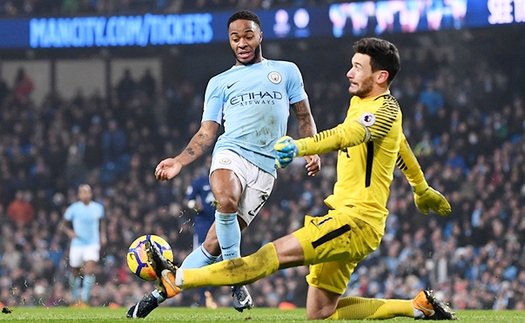 Lập cú đúp, Raheem Sterling nhận 'gạch đá' vì... chân gỗ