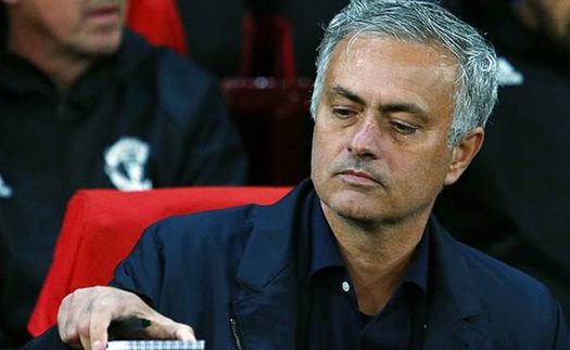 Mourinho: 'MU đá kém vì nhiều lý do lắm. Nhưng tôi không nói ra đâu'