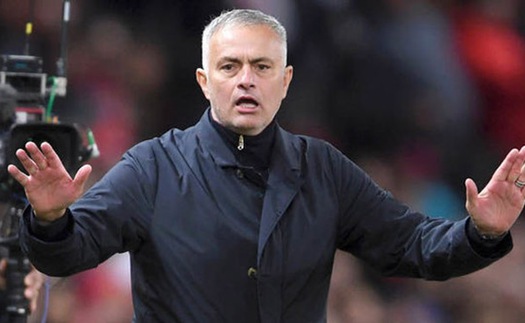 Vì sao M.U thi đấu đầy sợ hãi? Hãy hỏi Mourinho