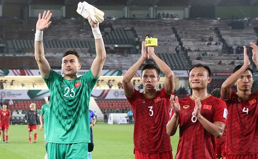 Việt Nam 0-2 Iran: Văn Lâm sẽ ngày càng trưởng thành hơn, sau những trận như thế này