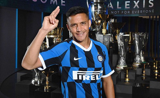 Chuyển nhượng MU 19/6: Inter Milan mượn tiếp Sanchez, MU tranh sao trẻ Roma với Arsenal