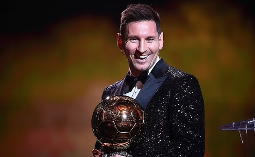 Messi lần thứ 7 giành Quả bóng vàng