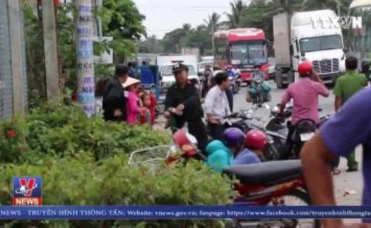 VIDEO: Hàng trăm học viên cai nghiện ma túy trốn trại tràn ra quốc lộ 1