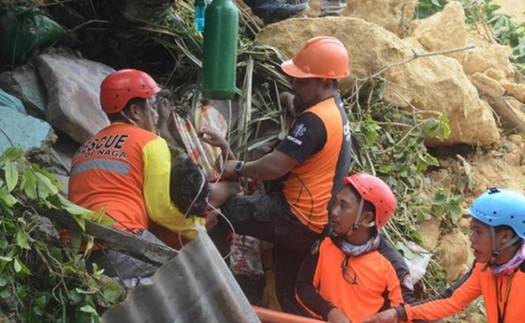 Mưa bão, lở đất 4 người Philippines thiệt mạng, Trung Quốc cảnh báo vàng về bão tuyết