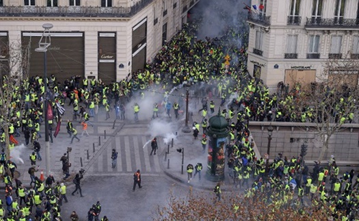 Pháp: Đụng độ giữa người biểu tình 'Áo vàng' và cảnh sát tại trung tâm Paris