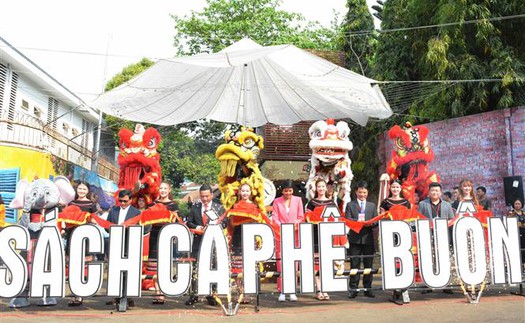 Lễ hội Cà phê Buôn Ma Thuột: Khai trương Đường sách Cà phê đầu tiên của Tây Nguyên