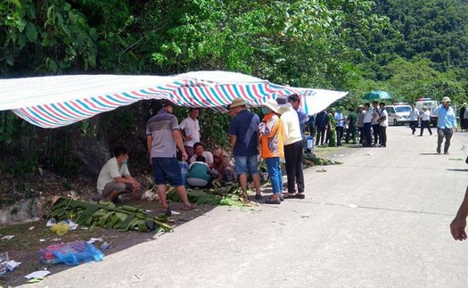 Tai nạn giao thông đặc biệt nghiêm trọng làm 13 người tử vong tại Quảng Bình