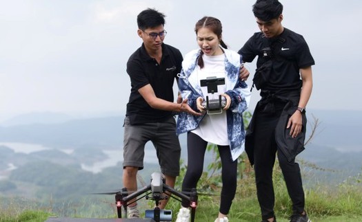 'Đại chiến săn ảnh': Võ Hoàng Yến, Hòa Minzy dở khóc dở cười học lái flycam