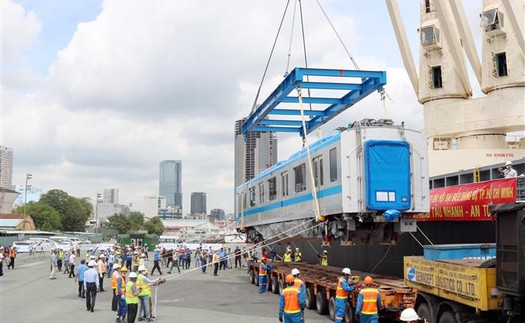 Đoàn tàu đầu tiên của tuyến metro Bến Thành – Suối Tiên về tới TP.HCM