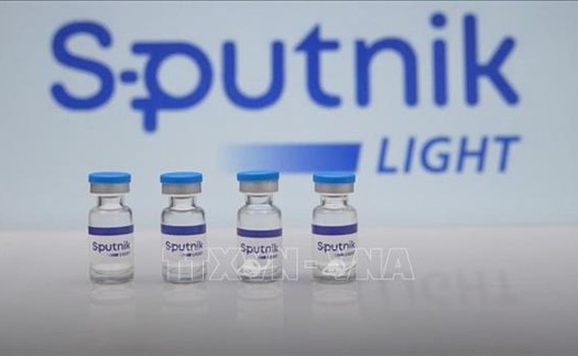 Dịch Covid-19: Nga thử nghiệm vaccine dạng xịt mũi với trẻ em