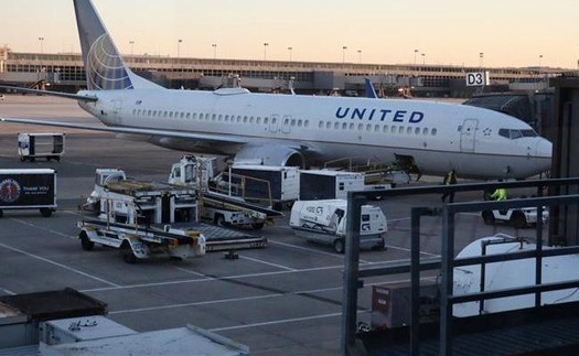 Hàng chục máy bay Boeing 777 của United Airlines có thể phải 'đắp chiếu' đến năm sau