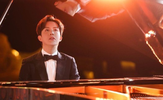 'Hoàng tử piano' Lý Vân Địch bị bắt vì mua dâm