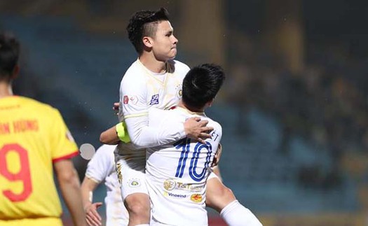 Video bàn thắng Hà Nội FC 1-0 Thanh Hóa: Quang Hải tỏa sáng