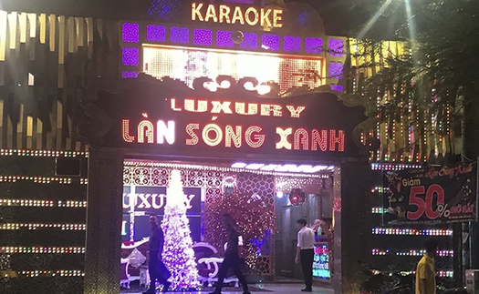 Dịch Covid-19: Thành phố Hồ Chí Minh cho phép vũ trường, quán bar, karaoke hoạt động trở lại