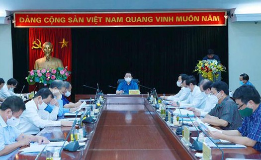 Xây dựng đội ngũ lý luận, phê bình văn học, nghệ thuật sắc về chuyên môn, vững về bản lĩnh, tư tưởng