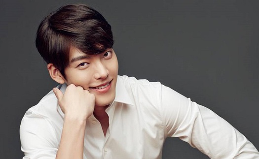 Fan sốc trước tin Kim Woo Bin bị ung thư vòm họng