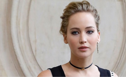 Jennifer Lawrence suýt mất mạng khi máy bay đang bay hỏng động cơ