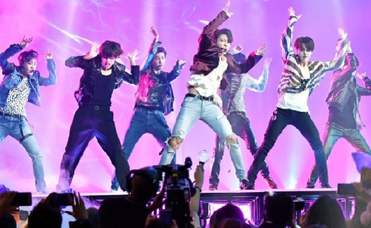 Hàng triệu ARMY chịu thiệt vì 'Fake Love' của BTS bị cắt 'từ ngữ bậy bạ' tại Mỹ