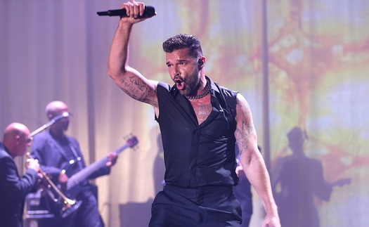 Ricky Martin hầu tòa hôm nay, kì vọng trắng án cáo buộc 'loạn luân'