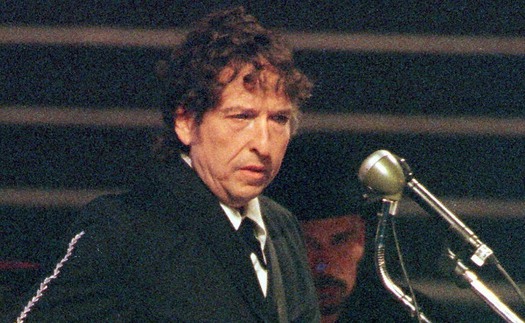 Đĩa đơn của Bob Dylan được bán với giá 1,77 triệu USD