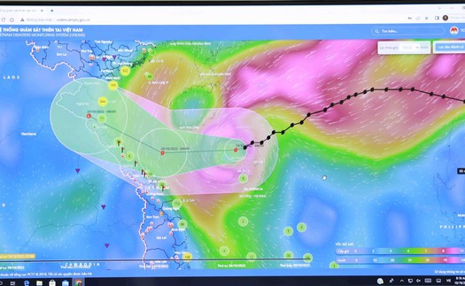 Bão số 6 tiếp tục có xu hướng giảm cường độ