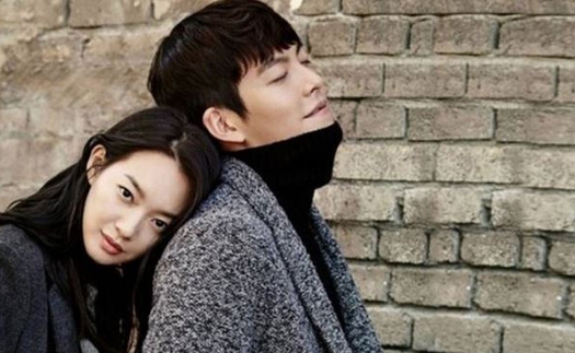 Bạn gái làm gì khi biết Kim Woo Bin mắc ung thư vòm họng?