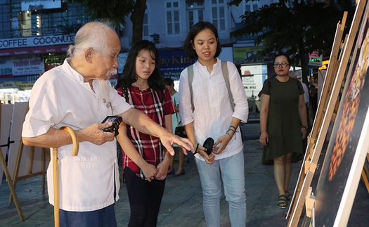 Một ngày cả không gian, con người và tác phẩm thấm đẫm 'Tình yêu Hà Nội'