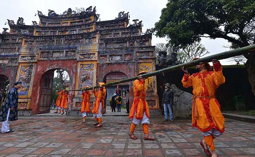 Nghi lễ tôn nghiêm và quyền lực ngày Tết Nguyên đán trong các cung đình Việt Nam xưa