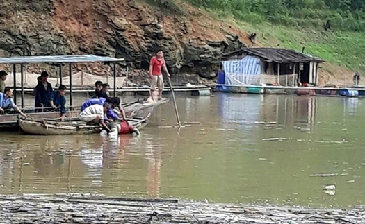 Tìm thấy thi thể nữ sinh bị nước cuốn trôi trong mưa lũ