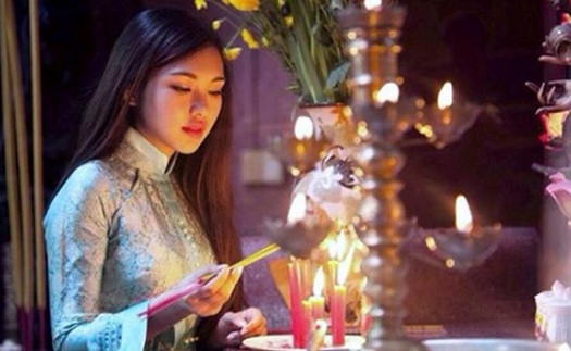 Khấn giao thừa Tết Kỷ Hợi 2019 theo Văn khấn cổ truyền Việt Nam