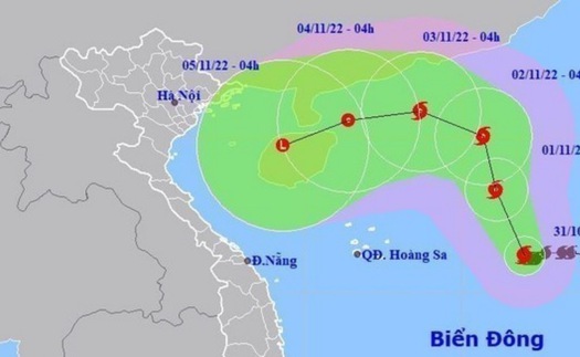 Bão số 7 di chuyển theo hướng Bắc Tây Bắc, mỗi giờ đi được 10 km