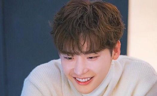 Lee Jong Suk: Từ tuổi thơ bất hạnh trở thành một trong những diễn viên 'bảo chứng rating' xứ Hàn