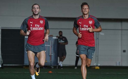 Lucas Perez: ‘Tôi bị Wenger lừa dối. Ông ta tước số áo của tôi mà không hỏi trước'